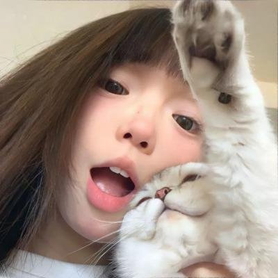 绯红色的窗帘
